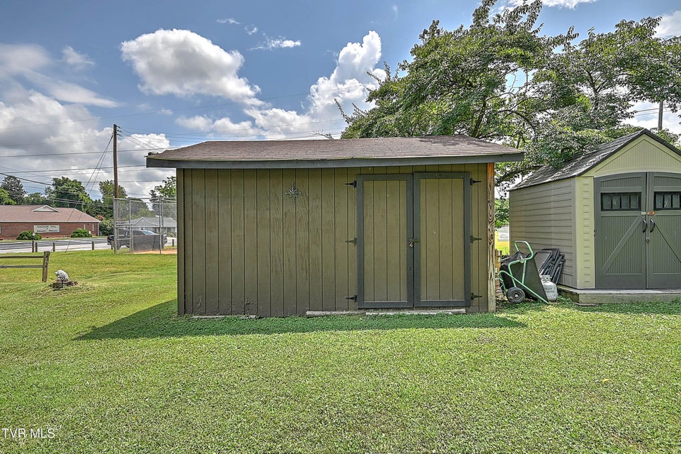 Photo #33: 1106 Cedar Street
