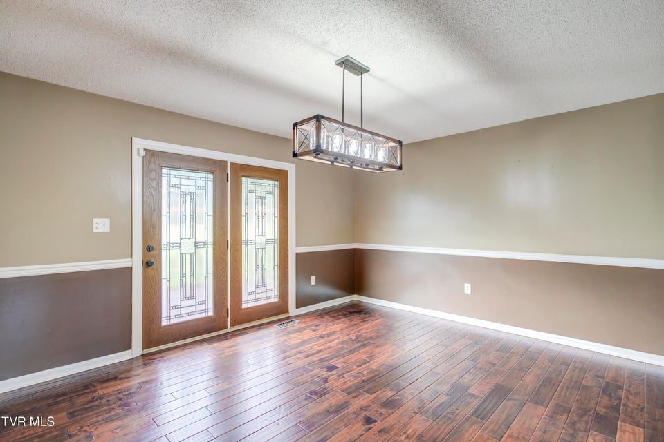 Photo #6: 685 Valley Drive