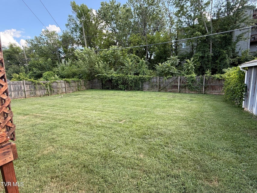 Photo #22: 1317 Garden Drive
