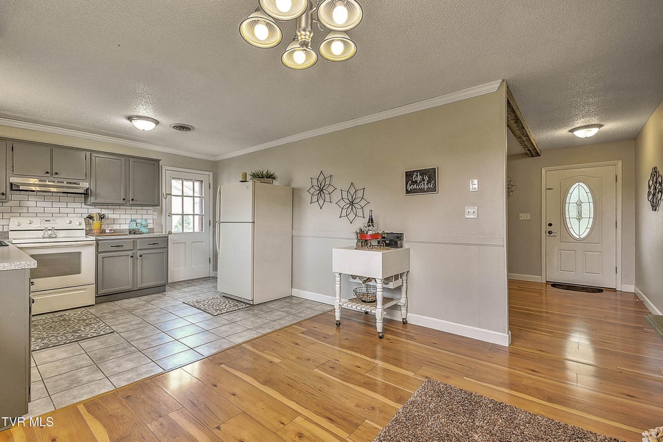 Photo #10: 14170 Brynwood Drive