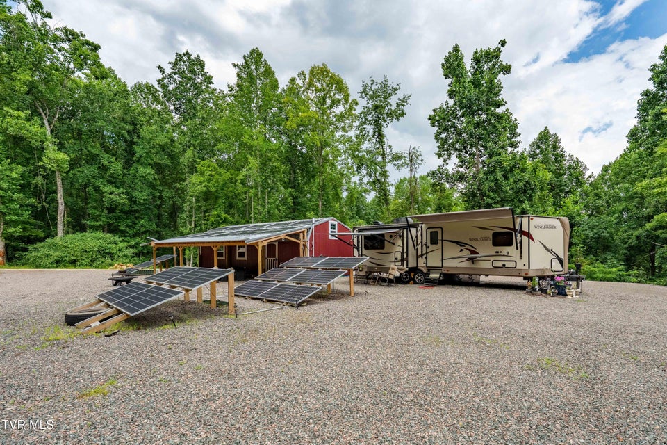 Photo #27: 2867 Dry Hill Road