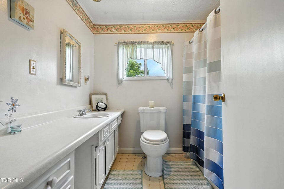 Photo #17: 11446 Bedford Rd Road