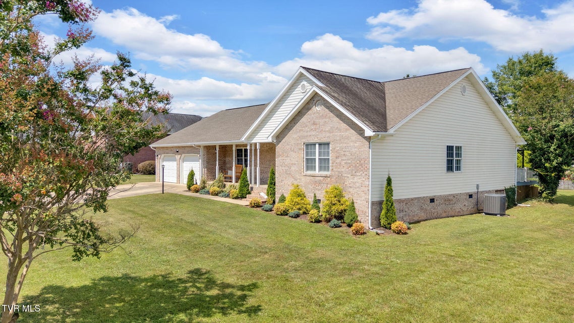 Photo #2: 355 Wiltshire Drive
