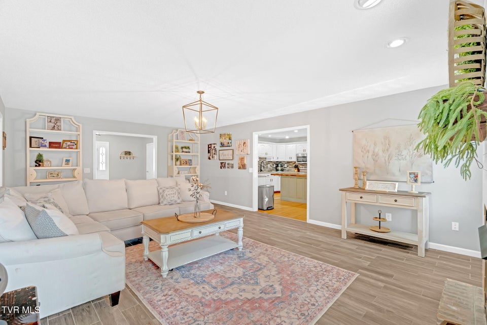 Photo #6: 355 Wiltshire Drive
