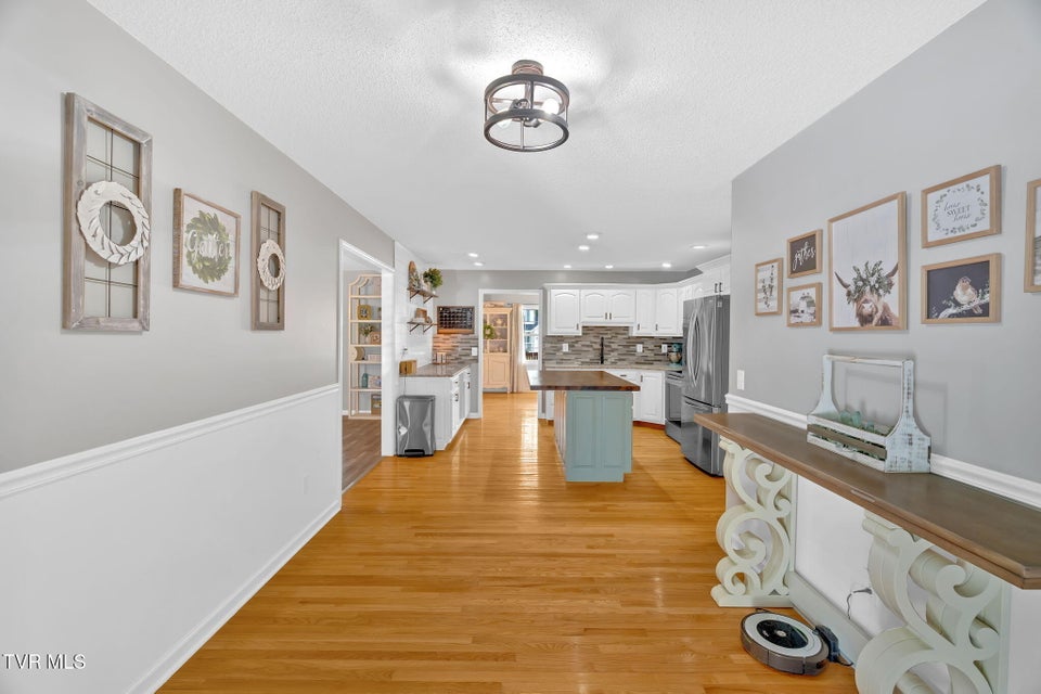 Photo #11: 355 Wiltshire Drive