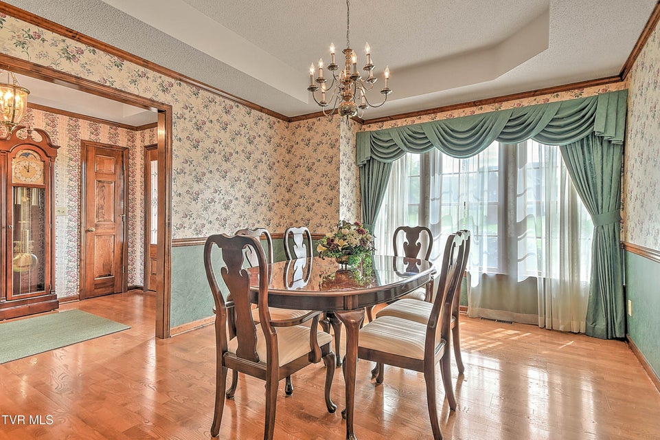 Photo #9: 185 Appian Way