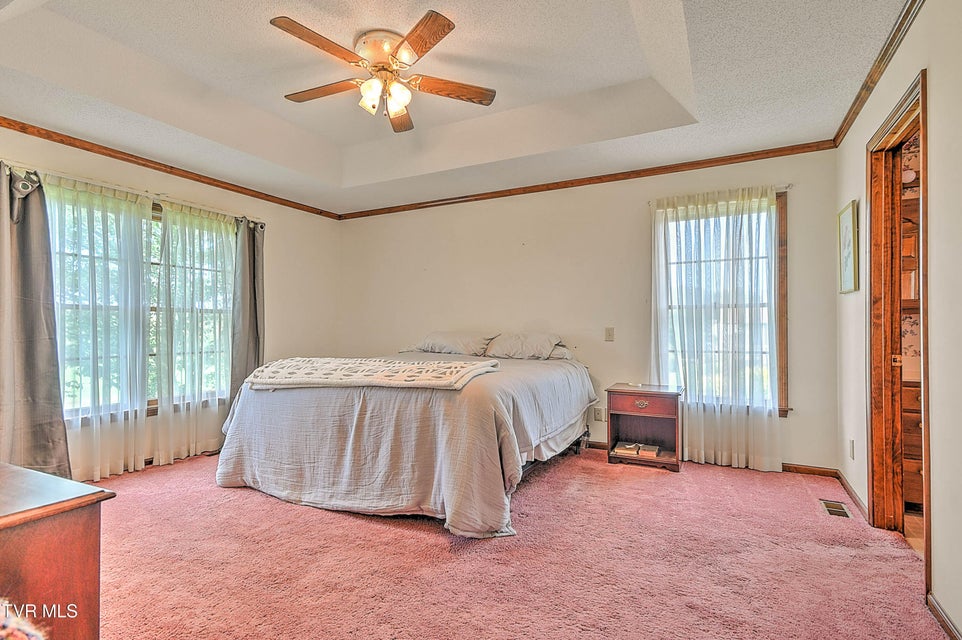 Photo #23: 185 Appian Way