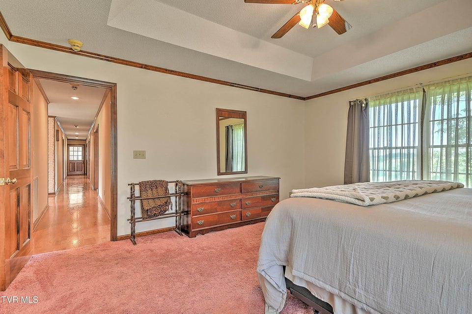 Photo #24: 185 Appian Way