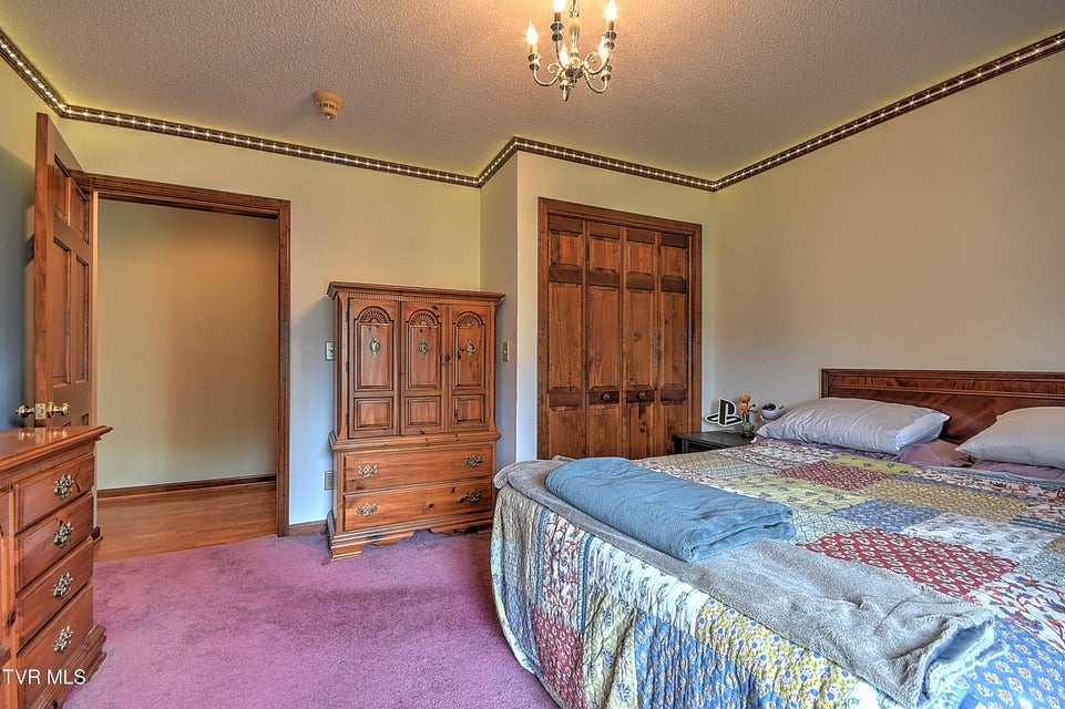 Photo #29: 185 Appian Way