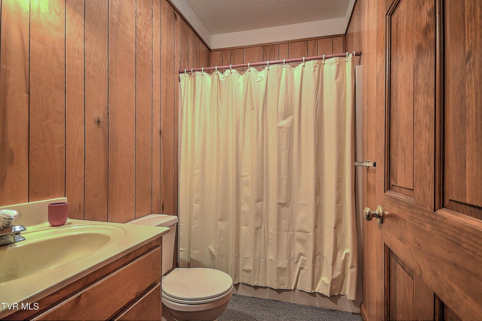 Photo #39: 185 Appian Way