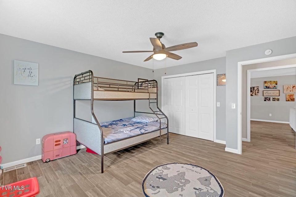 Photo #28: 355 Wiltshire Drive