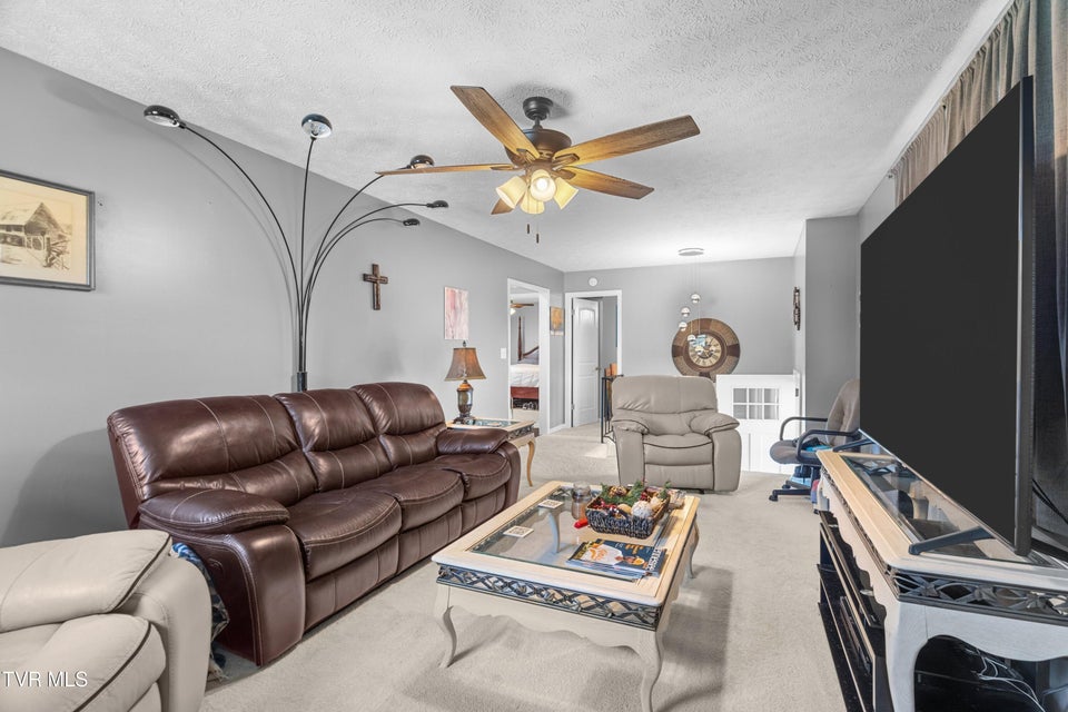 Photo #6: 2205 Kingswood Drive