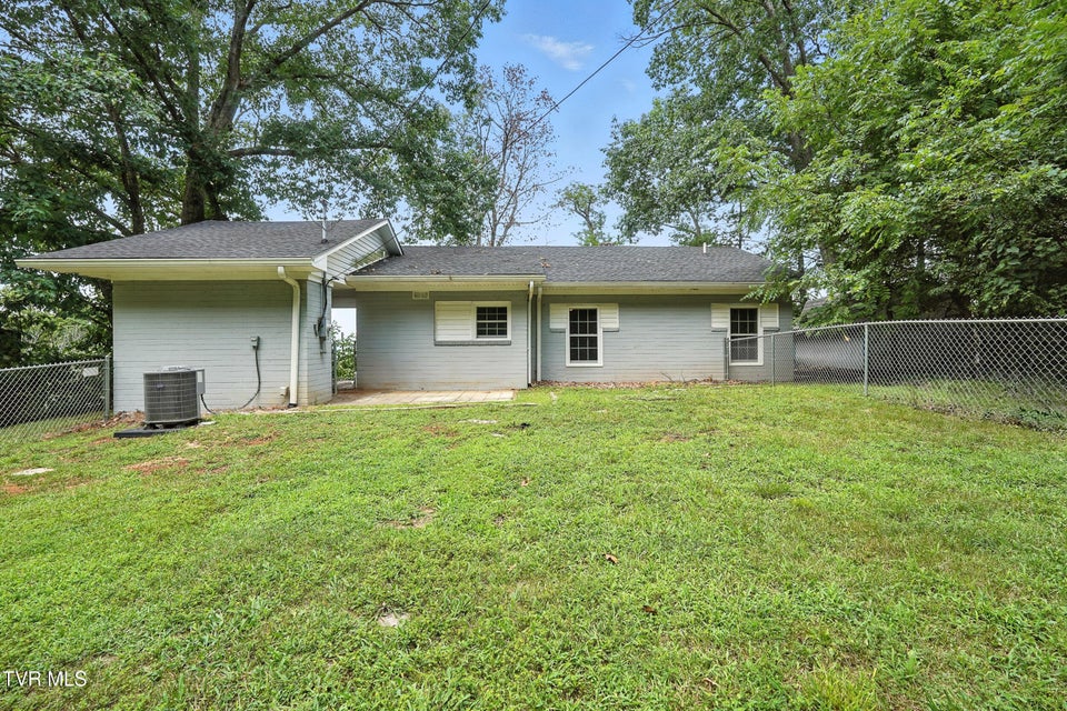 Photo #20: 2356 Inglewood Drive