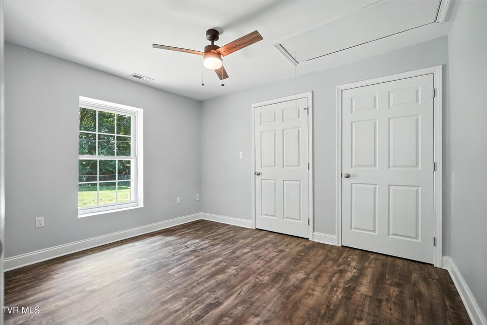 Photo #10: 2356 Inglewood Drive