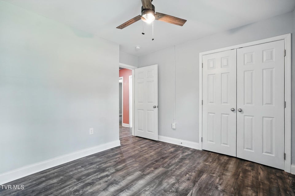 Photo #11: 2356 Inglewood Drive