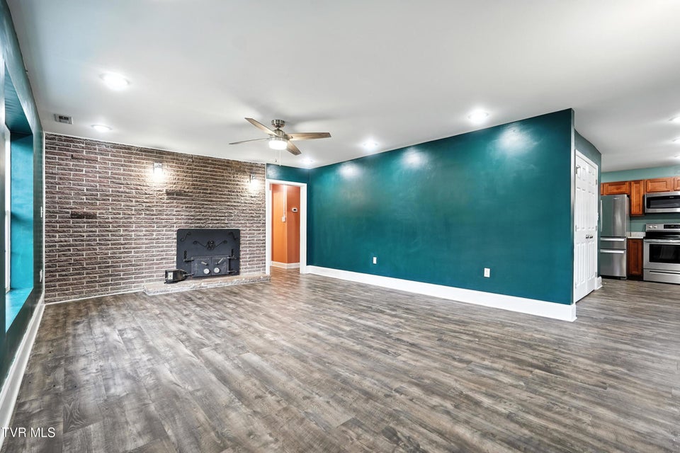 Photo #7: 2356 Inglewood Drive