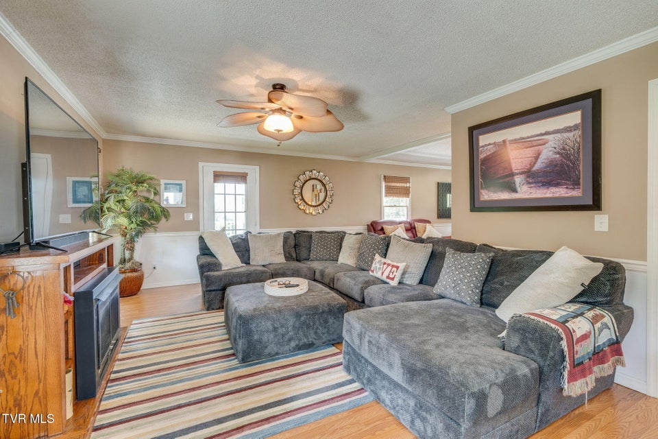Photo #13: 310 Sonnett Court