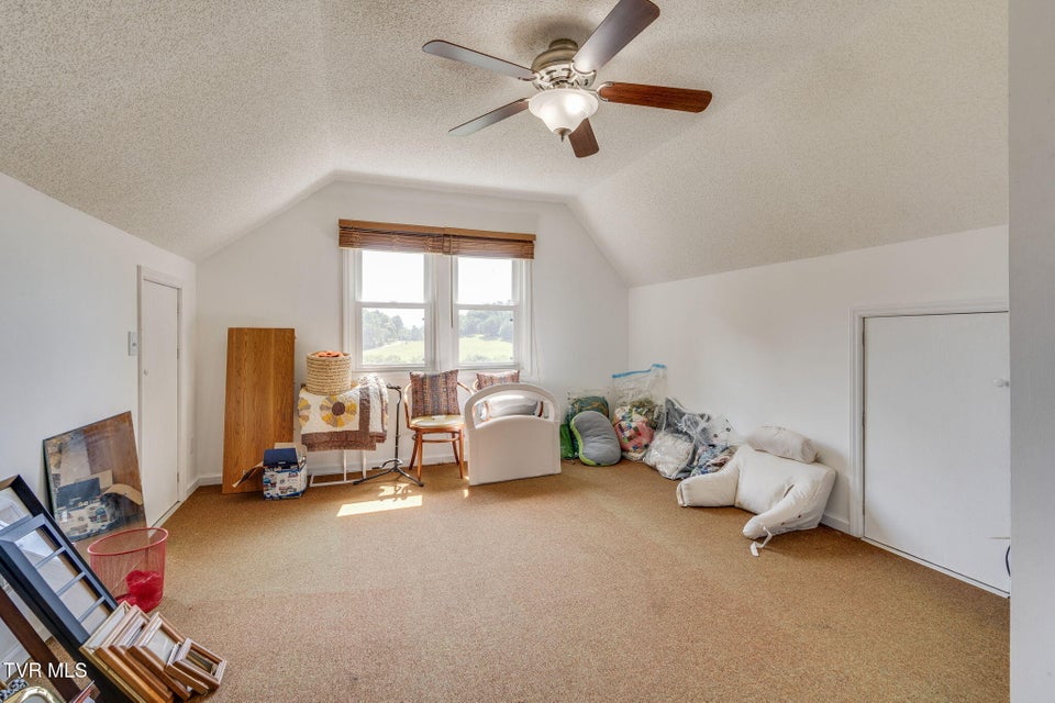 Photo #32: 310 Sonnett Court