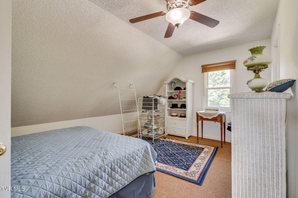 Photo #34: 310 Sonnett Court