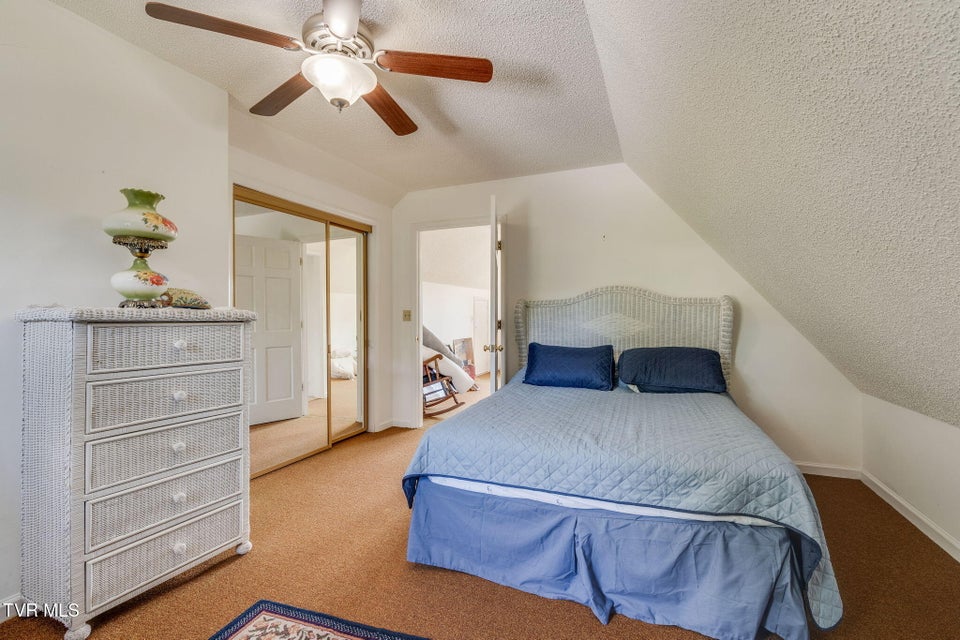 Photo #35: 310 Sonnett Court