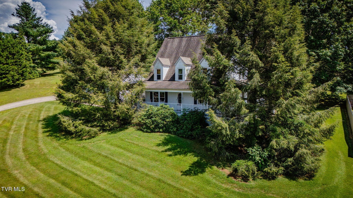 Photo #3: 310 Sonnett Court