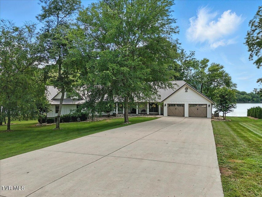 Photo #2: 243 Walnut Bend Drive