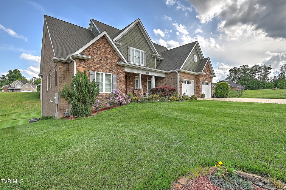 Photo #7: 5028 Rose Gardens Circle