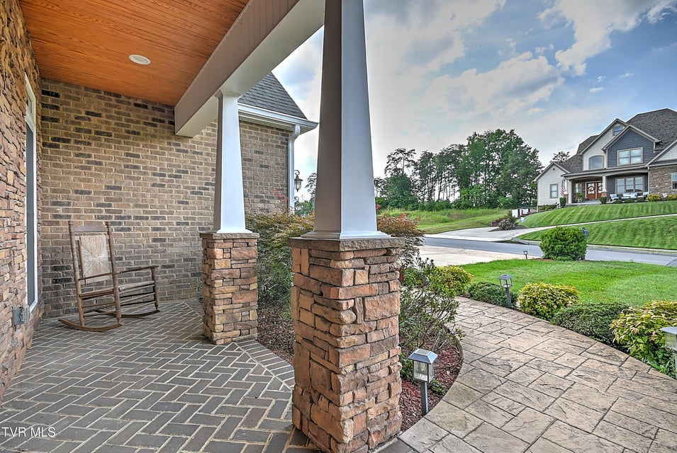 Photo #16: 5028 Rose Gardens Circle