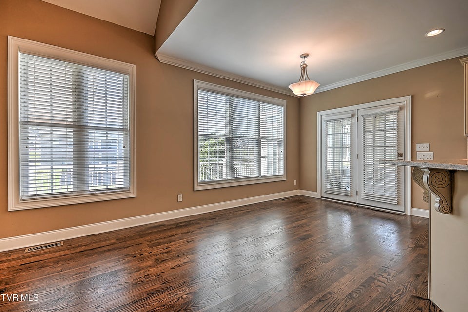 Photo #28: 5028 Rose Gardens Circle