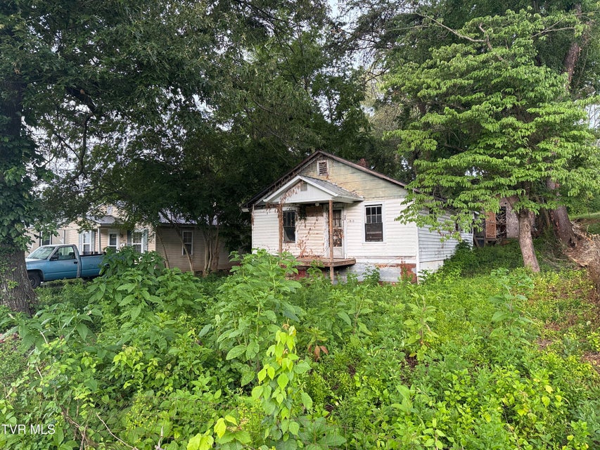 Photo #3: 1810 Watauga Avenue
