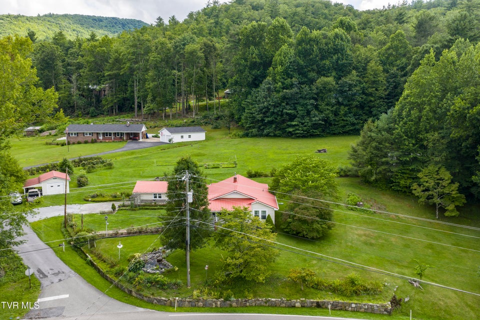Photo #46: 1390 Rock Creek Road