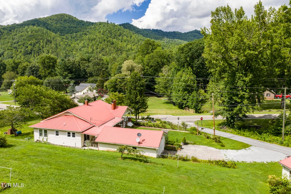 Photo #3: 1390 Rock Creek Road