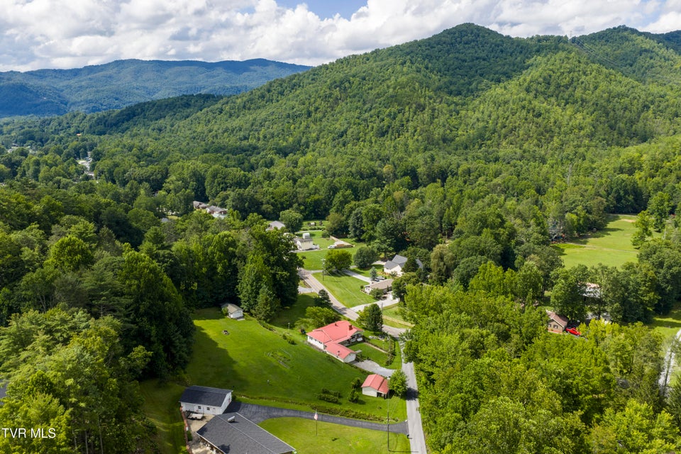 Photo #49: 1390 Rock Creek Road