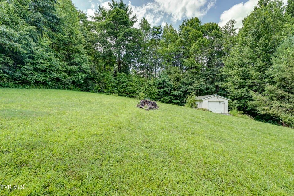 Photo #43: 1390 Rock Creek Road