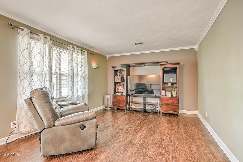 Photo #6: 111 Wayfair Drive