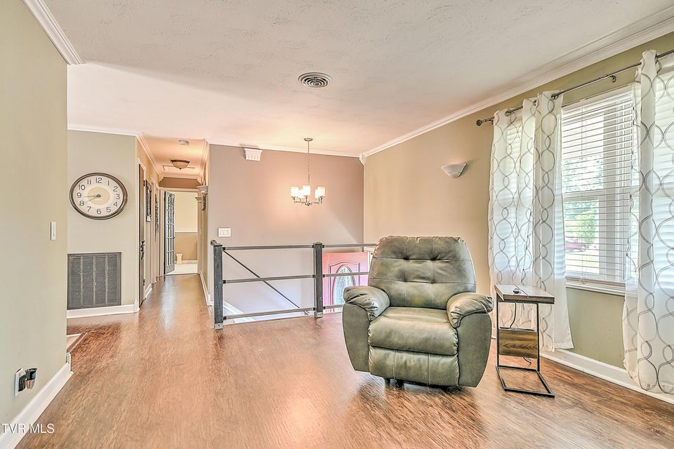 Photo #7: 111 Wayfair Drive