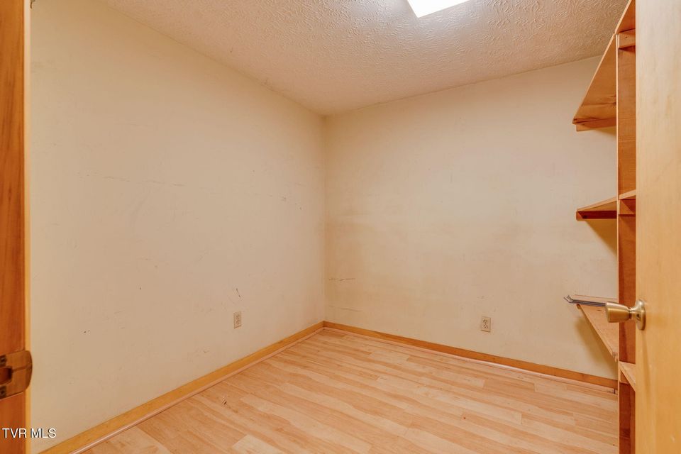 Photo #31: 4120 Lindenwood Drive