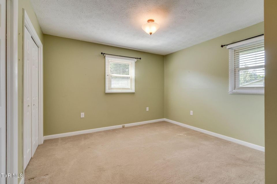 Photo #15: 4120 Lindenwood Drive