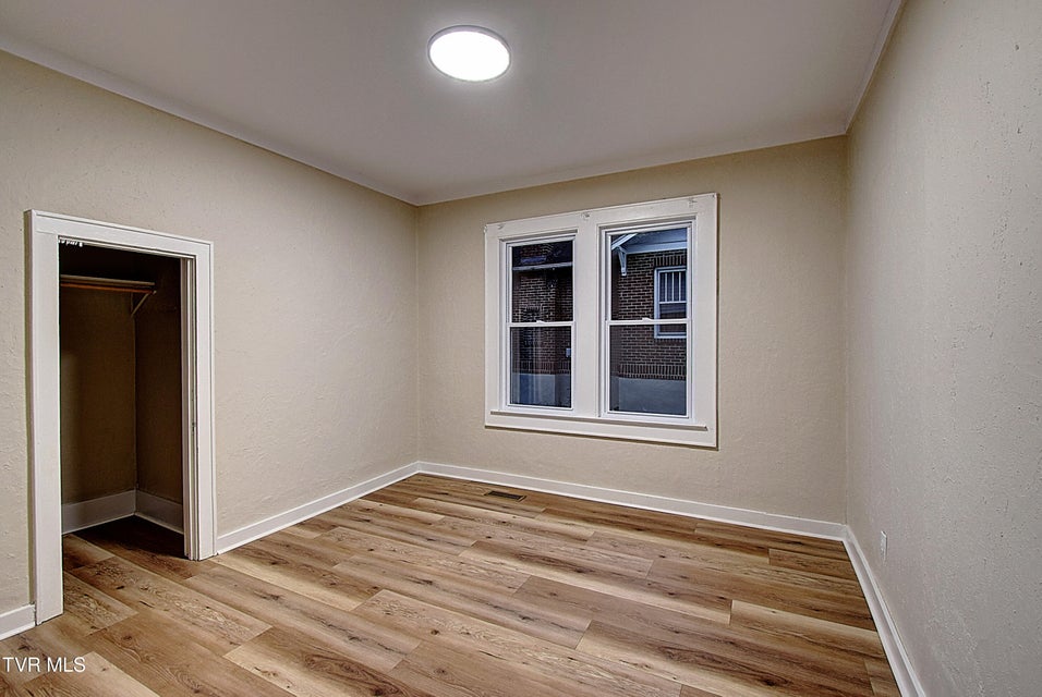 Photo #28: 405 Watauga Avenue Avenue