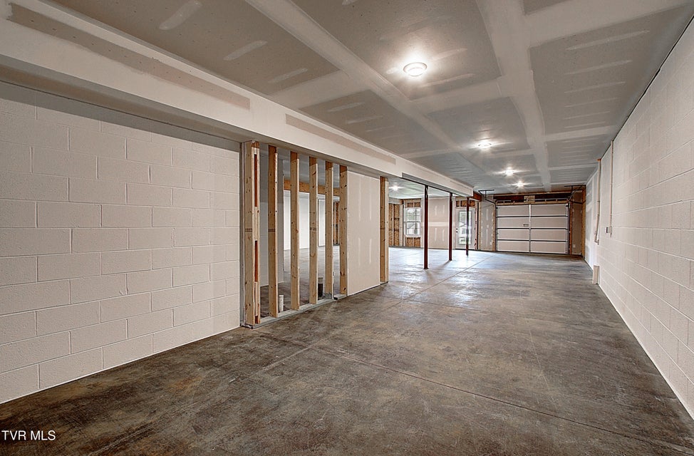Photo #21: 126 Dry Kiln Court