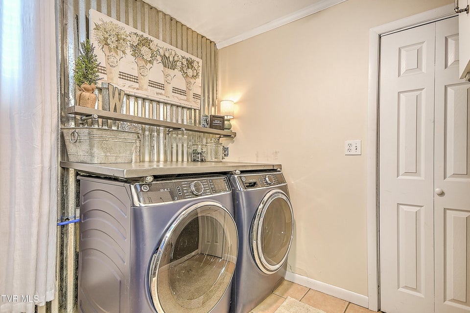 Photo #29: 111 Wayfair Drive