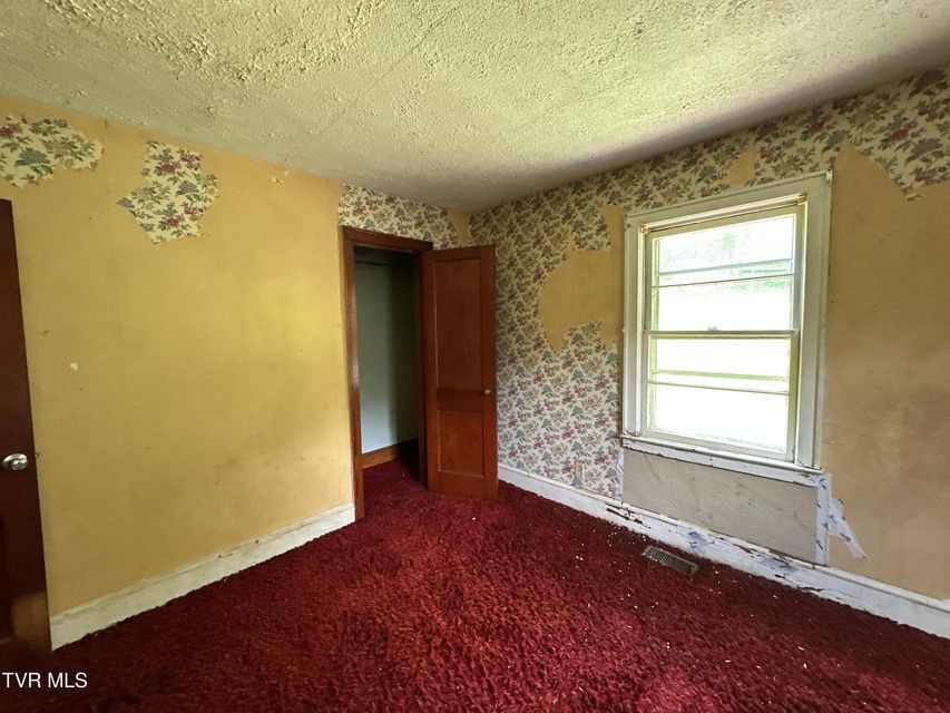 Photo #16: 140 Bradley Road