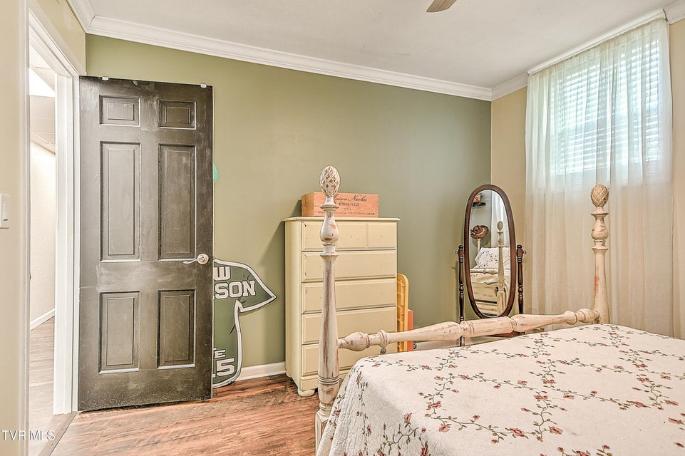 Photo #32: 111 Wayfair Drive