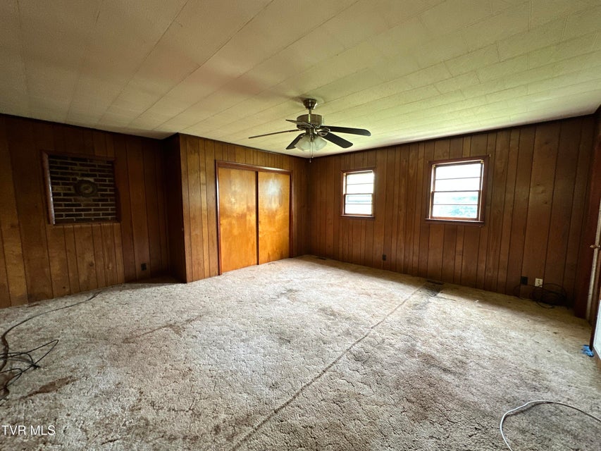 Photo #26: 140 Bradley Road