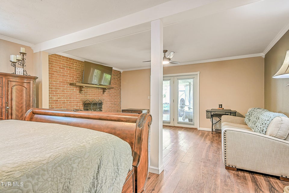 Photo #39: 111 Wayfair Drive