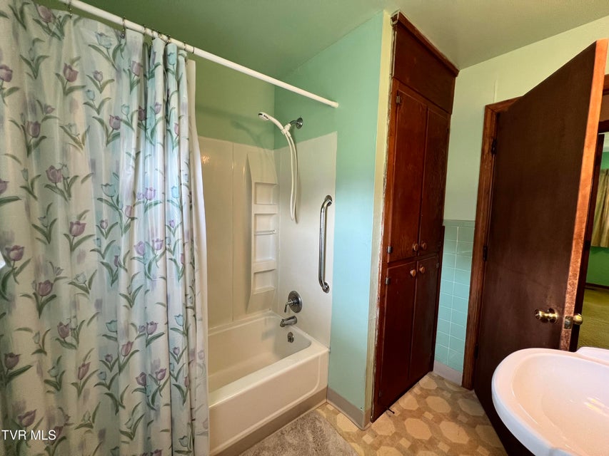Photo #24: 3999 Weaver Pike