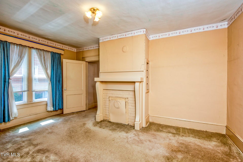 Photo #11: 1443 Windsor Avenue