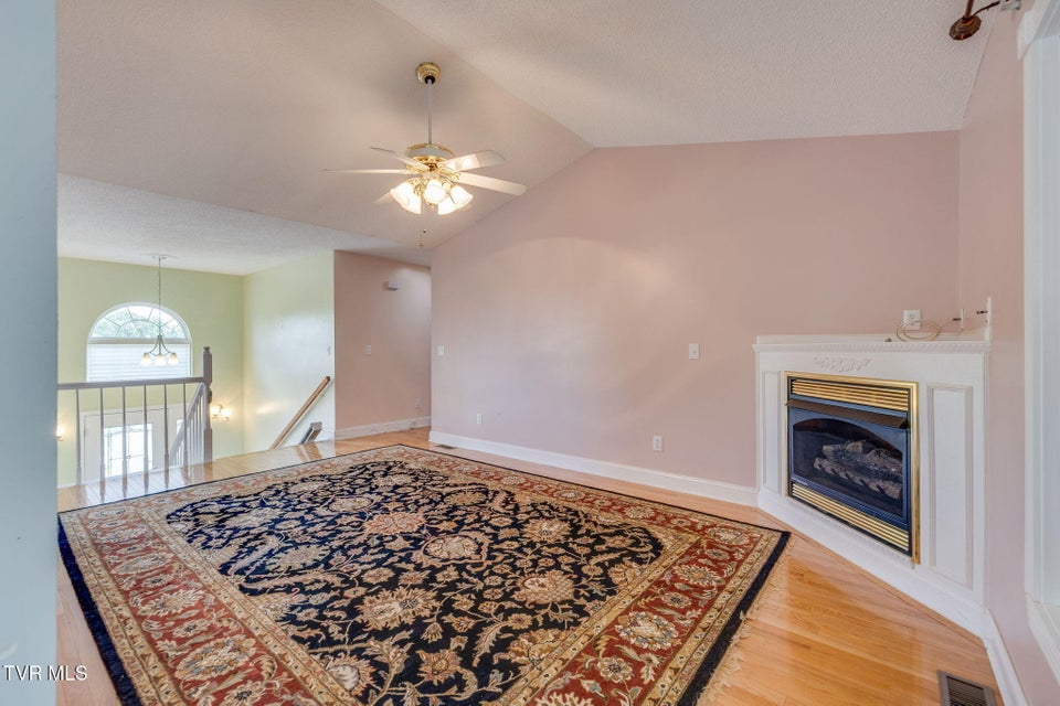 Photo #6: 206 Persimmon Lane