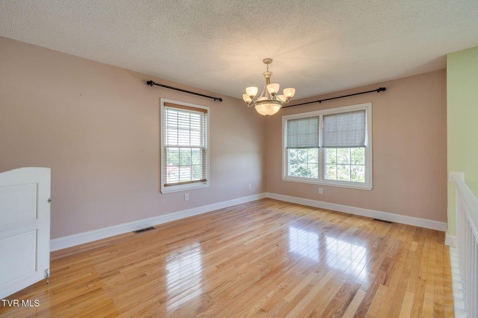 Photo #10: 206 Persimmon Lane