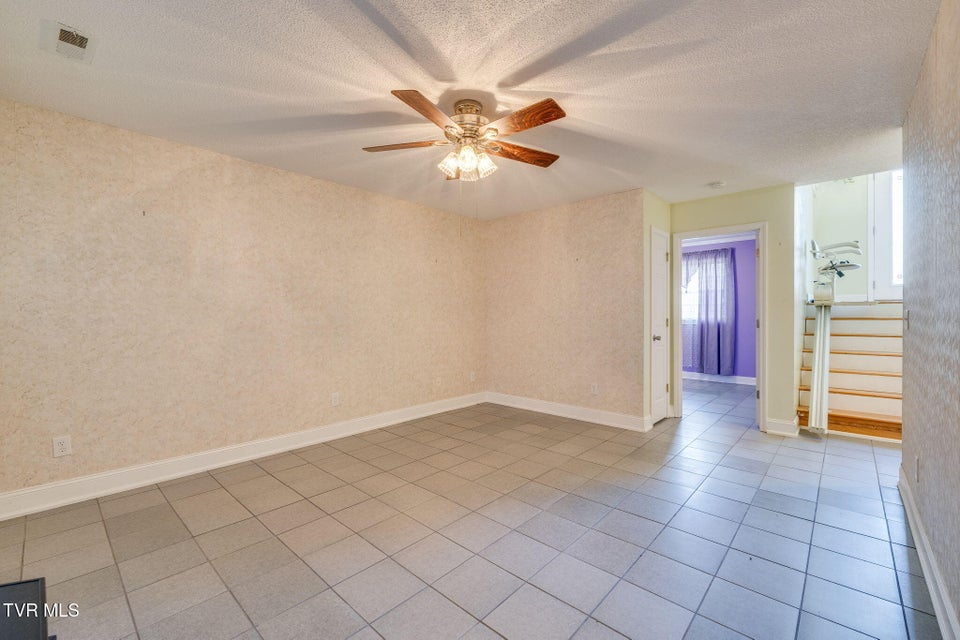 Photo #23: 206 Persimmon Lane